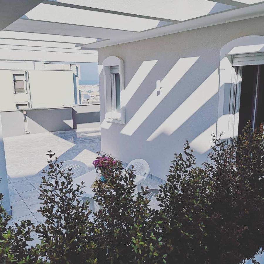 Insula Maris Villa Trani Exterior photo